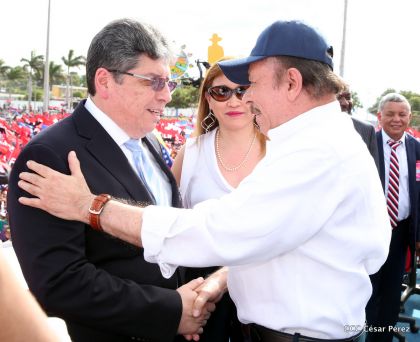 40/19 ¡Siempre Más Allá! celebrando la esperanza, el amor y la paz