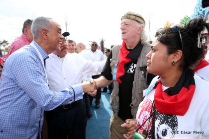 40/19 ¡Siempre Más Allá! celebrando la esperanza, el amor y la paz