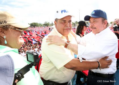 40/19 ¡Siempre Más Allá! celebrando la esperanza, el amor y la paz