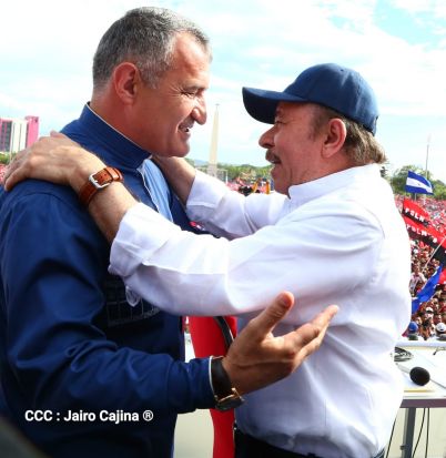 40/19 ¡Siempre Más Allá! celebrando la esperanza, el amor y la paz