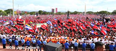 40/19 ¡Siempre Más Allá! celebrando la esperanza, el amor y la paz
