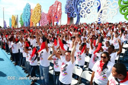 40/19 ¡Siempre Más Allá! celebrando la esperanza, el amor y la paz