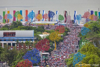 40/19 ¡Siempre Más Allá! celebrando la esperanza, el amor y la paz