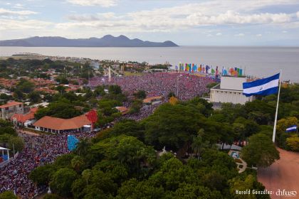 40/19 ¡Siempre Más Allá! celebrando la esperanza, el amor y la paz