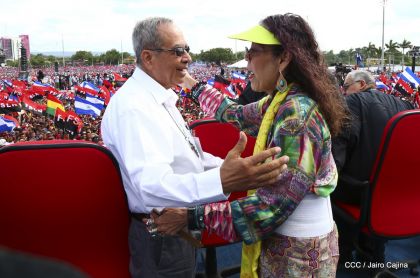 40/19 ¡Siempre Más Allá! celebrando la esperanza, el amor y la paz