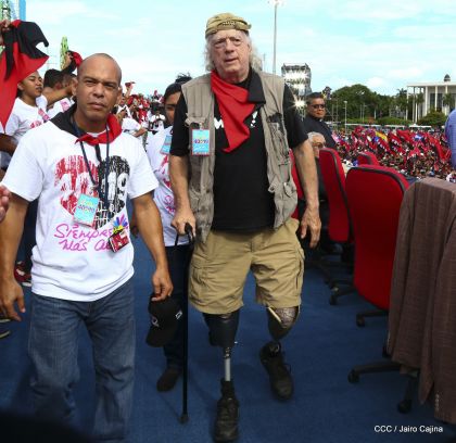 40/19 ¡Siempre Más Allá! celebrando la esperanza, el amor y la paz