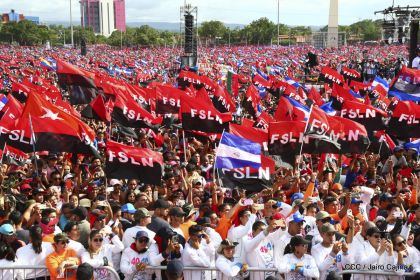 40/19 ¡Siempre Más Allá! celebrando la esperanza, el amor y la paz
