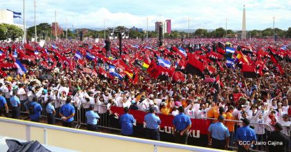 40/19 ¡Siempre Más Allá! celebrando la esperanza, el amor y la paz