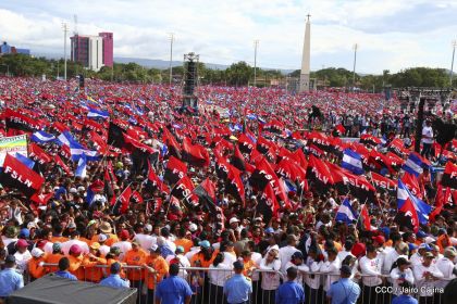 40/19 ¡Siempre Más Allá! celebrando la esperanza, el amor y la paz