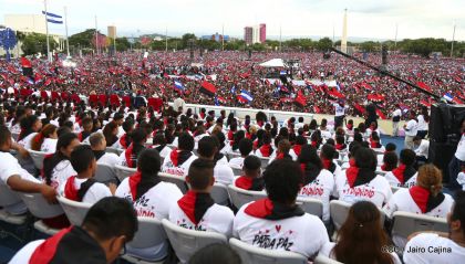 40/19 ¡Siempre Más Allá! celebrando la esperanza, el amor y la paz