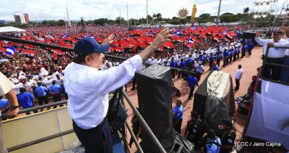 40/19 ¡Siempre Más Allá! celebrando la esperanza, el amor y la paz