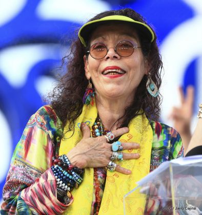 40/19 ¡Siempre Más Allá! celebrando la esperanza, el amor y la paz