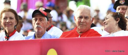 40/19 ¡Siempre Más Allá! celebrando la esperanza, el amor y la paz