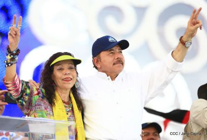 40/19 ¡Siempre Más Allá! celebrando la esperanza, el amor y la paz