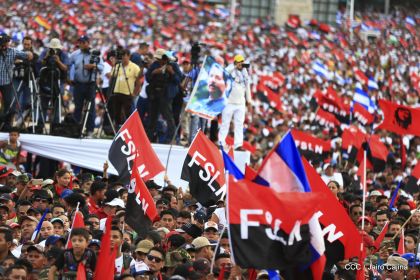 40/19 ¡Siempre Más Allá! celebrando la esperanza, el amor y la paz