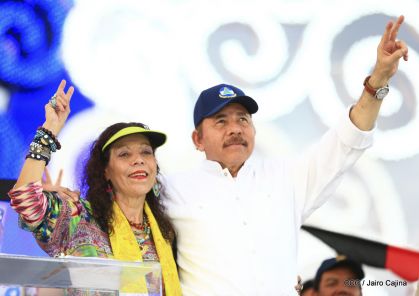 40/19 ¡Siempre Más Allá! celebrando la esperanza, el amor y la paz