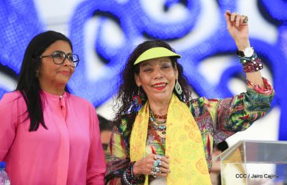 40/19 ¡Siempre Más Allá! celebrando la esperanza, el amor y la paz