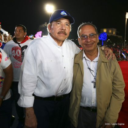 40/19 ¡Siempre Más Allá! celebrando la esperanza, el amor y la paz