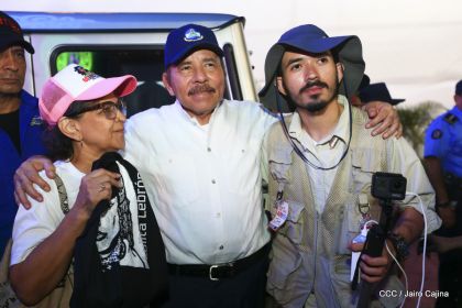 40/19 ¡Siempre Más Allá! celebrando la esperanza, el amor y la paz