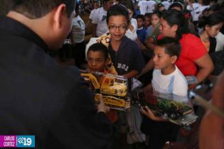 Familias participan en último día del novenario al Niño Dios