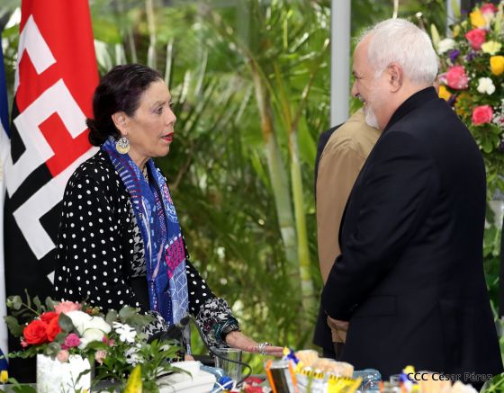 Encuentro del presidente Daniel Ortega y la compañera Rosario Murillo con el canciller de Irán