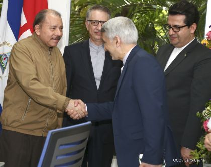 Encuentro del presidente Daniel Ortega y la compañera Rosario Murillo con el canciller de Irán