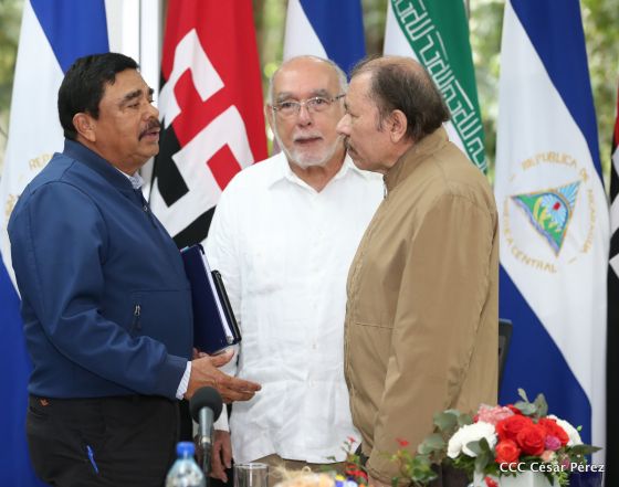 Encuentro del presidente Daniel Ortega y la compañera Rosario Murillo con el canciller de Irán