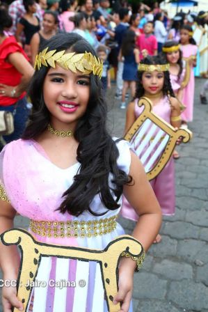 Leoneses conmemoran 131 aniversario de la publicación de Azul de Rubén Darío