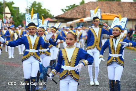 Leoneses conmemoran 131 aniversario de la publicación de Azul de Rubén Darío