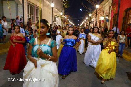 Leoneses conmemoran 131 aniversario de la publicación de Azul de Rubén Darío