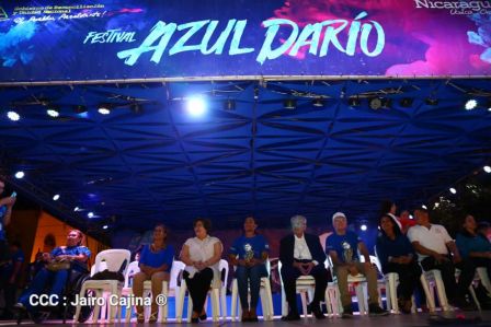 Leoneses conmemoran 131 aniversario de la publicación de Azul de Rubén Darío