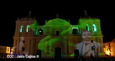 Leoneses conmemoran 131 aniversario de la publicación de Azul de Rubén Darío