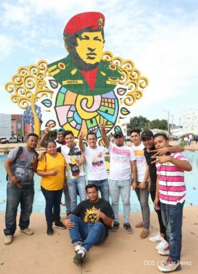 Celebran el 65 natalicio del comandante Hugo Chávez