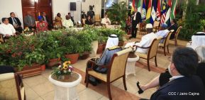 Entrega de cartas credenciales de siete nuevos Embajadores