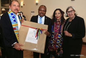 Entrega de cartas credenciales de siete nuevos Embajadores