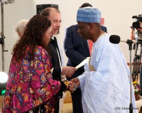 Entrega de cartas credenciales de siete nuevos Embajadores