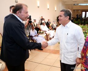 Entrega de cartas credenciales de siete nuevos Embajadores