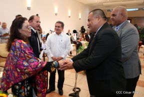 Entrega de cartas credenciales de siete nuevos Embajadores