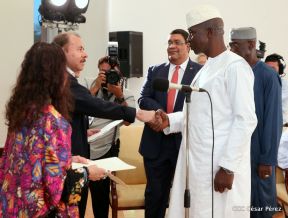 Entrega de cartas credenciales de siete nuevos Embajadores