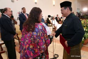 Entrega de cartas credenciales de siete nuevos Embajadores