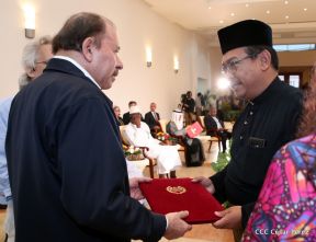 Entrega de cartas credenciales de siete nuevos Embajadores