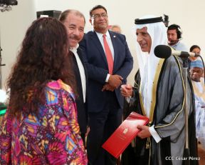 Entrega de cartas credenciales de siete nuevos Embajadores