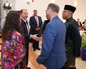 Entrega de cartas credenciales de siete nuevos Embajadores