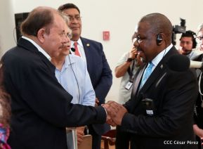 Entrega de cartas credenciales de siete nuevos Embajadores