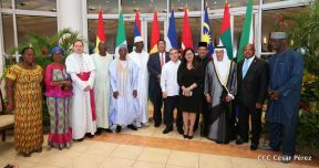 Entrega de cartas credenciales de siete nuevos Embajadores