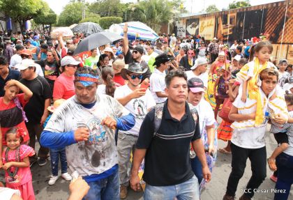 ¡Vamos a Bailar, Vamos a Cantar, a Santo Domingo de Guzmán!