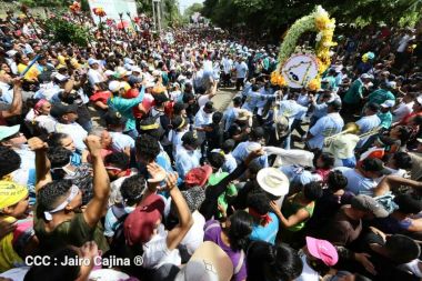 ¡Vamos a Bailar, Vamos a Cantar, a Santo Domingo de Guzmán!