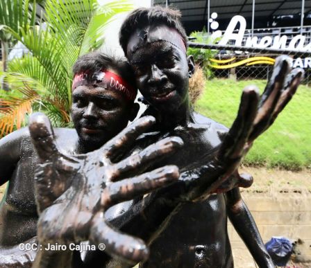 ¡Vamos a Bailar, Vamos a Cantar, a Santo Domingo de Guzmán!