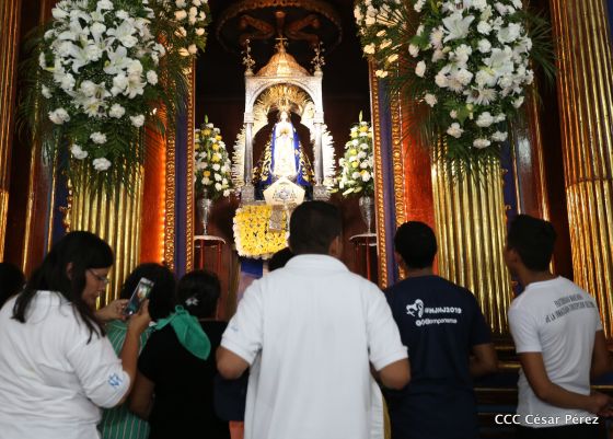 Familias católicas de Occidente despiden a Monseñor Bosco Vivas Robelo