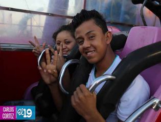 Familias continúan festejando la Navidad en Parque de la Niñez Feliz
